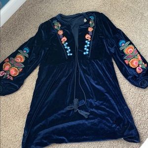 Women’s velvet boho dress